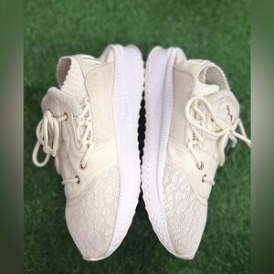Puma Womens Tsugi Shinsei 364121 01 White Running Shoes Sneakers Size‎ 8